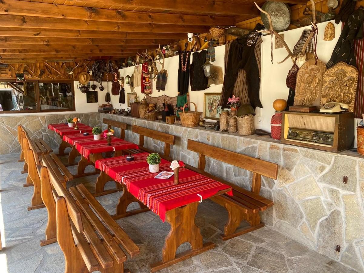 Chilingirovata Kashta Hotel Pavel Banja Kültér fotó