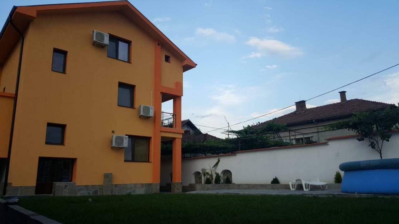 Chilingirovata Kashta Hotel Pavel Banja Kültér fotó