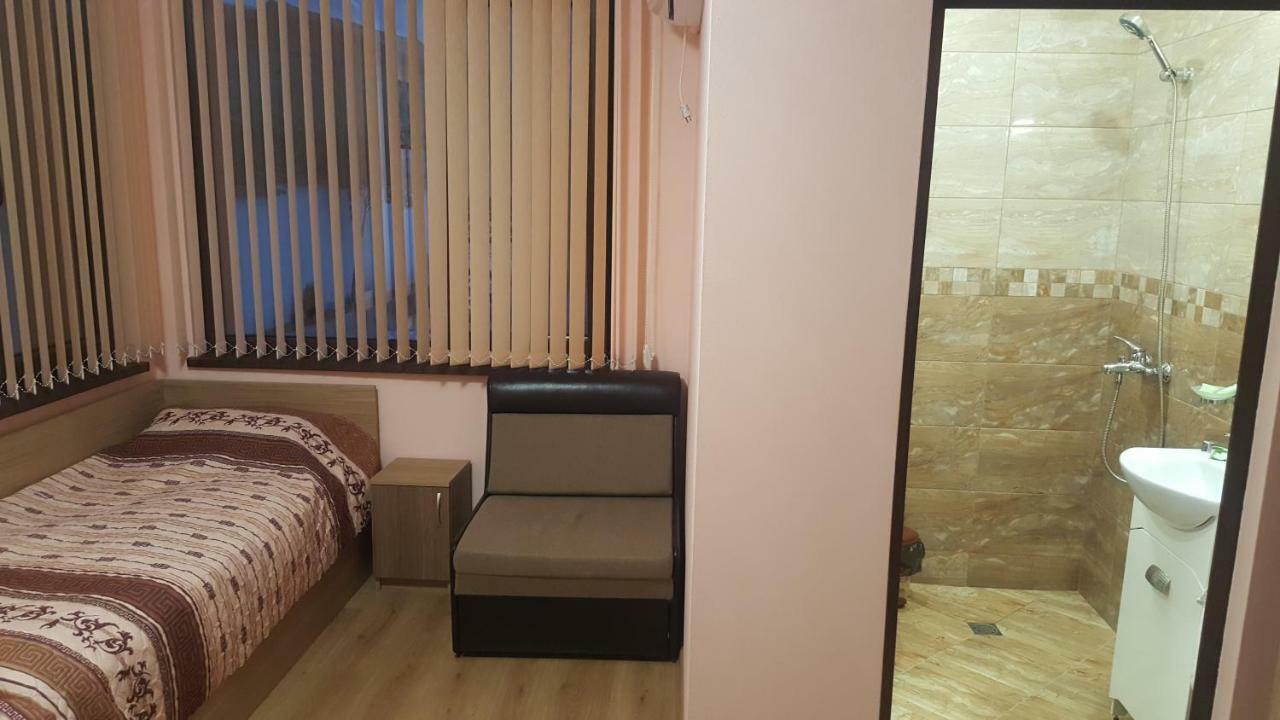 Chilingirovata Kashta Hotel Pavel Banja Kültér fotó