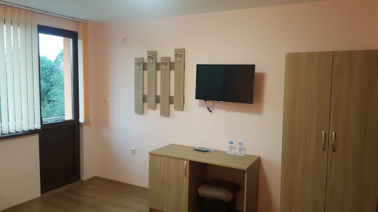 Chilingirovata Kashta Hotel Pavel Banja Kültér fotó