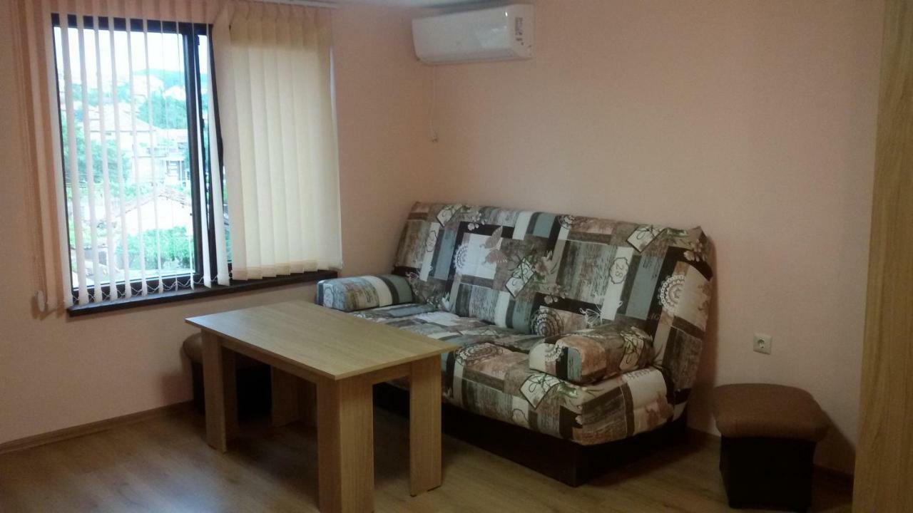 Chilingirovata Kashta Hotel Pavel Banja Kültér fotó