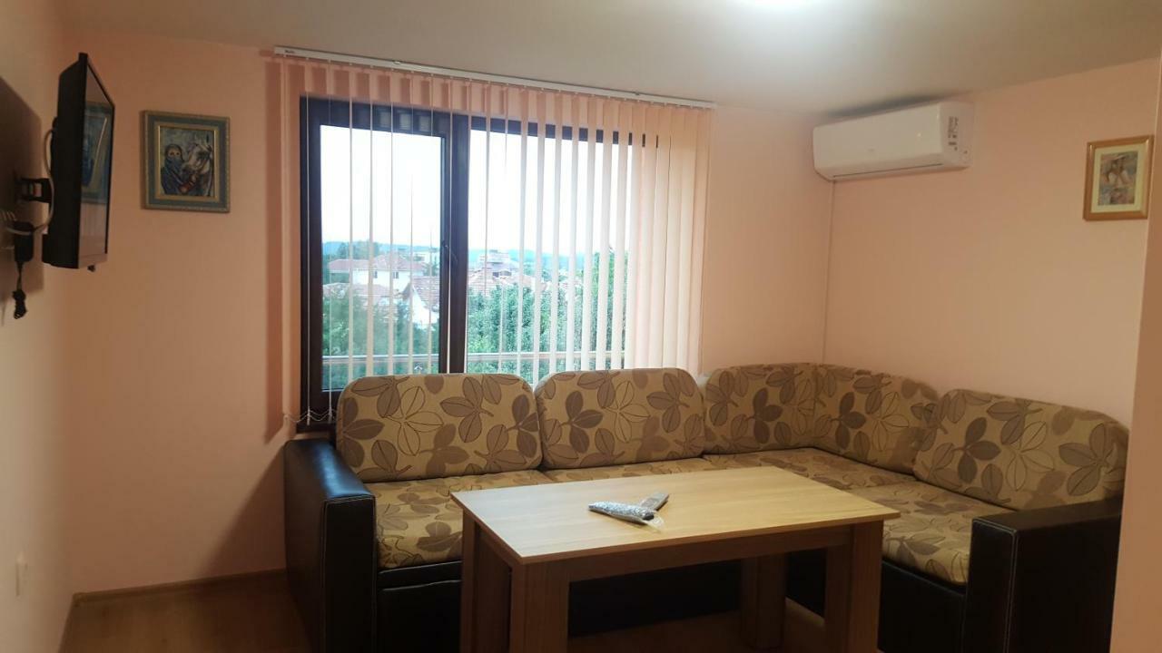 Chilingirovata Kashta Hotel Pavel Banja Kültér fotó